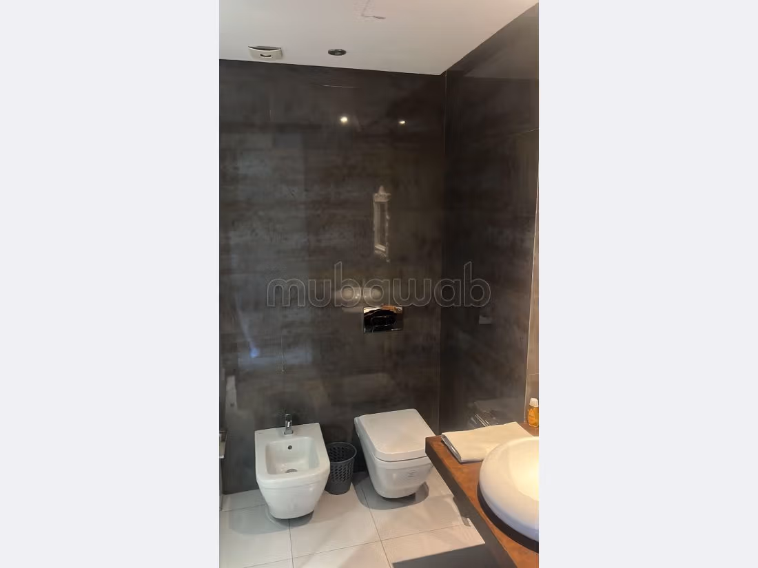 Find an apartment to buy in Ferme Bretonne Hay Arraha. 5 rooms. Well decorated