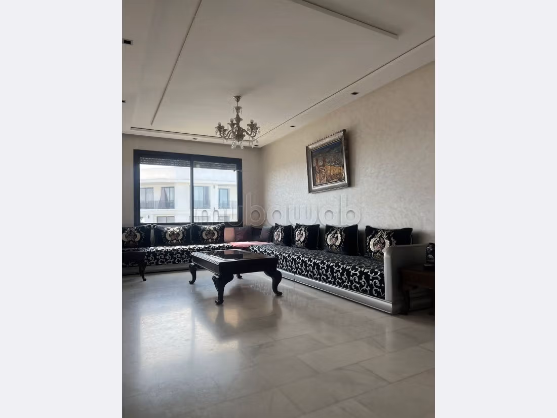 Find an apartment to buy in Ferme Bretonne Hay Arraha. 5 rooms. Well decorated