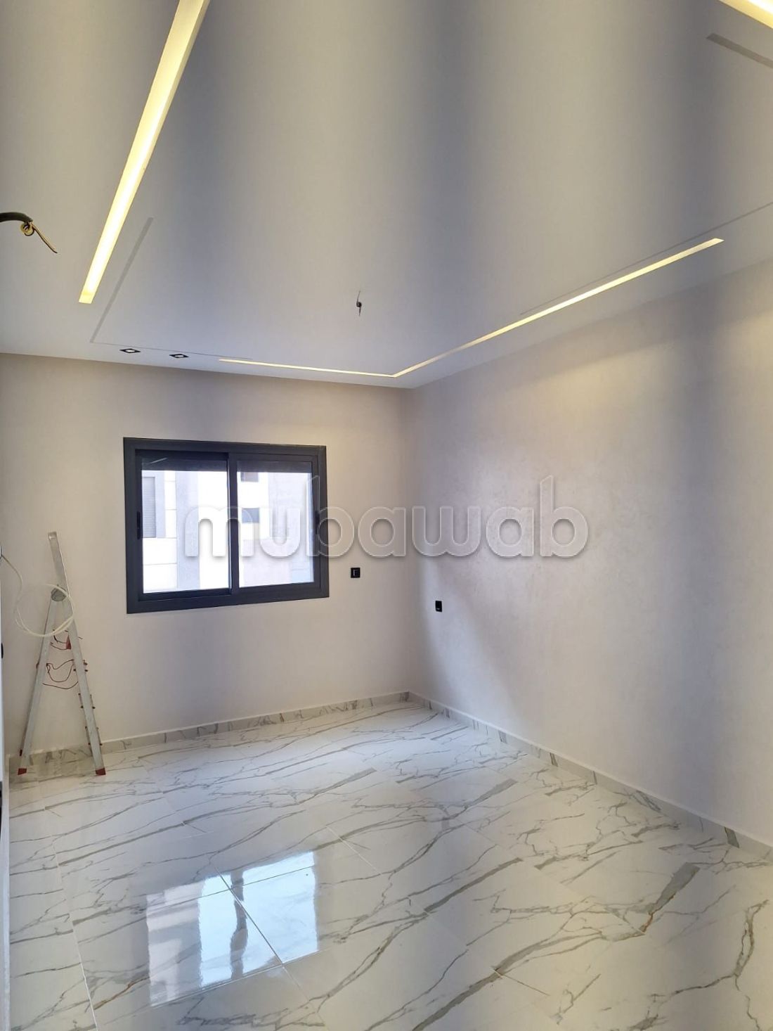 Piso en venta. 3 dormitorios. Terraza.