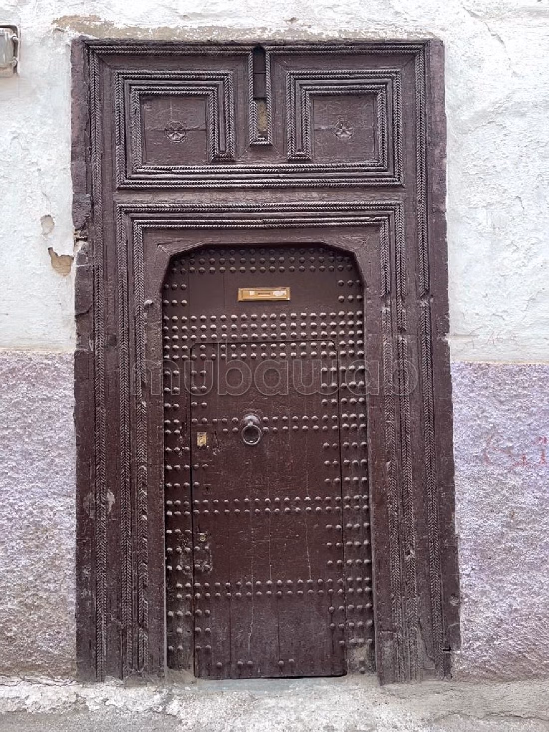 بيع منزل ب المدينة القديمة. المساحة 190 م². باب متين ، صالون مغربي.