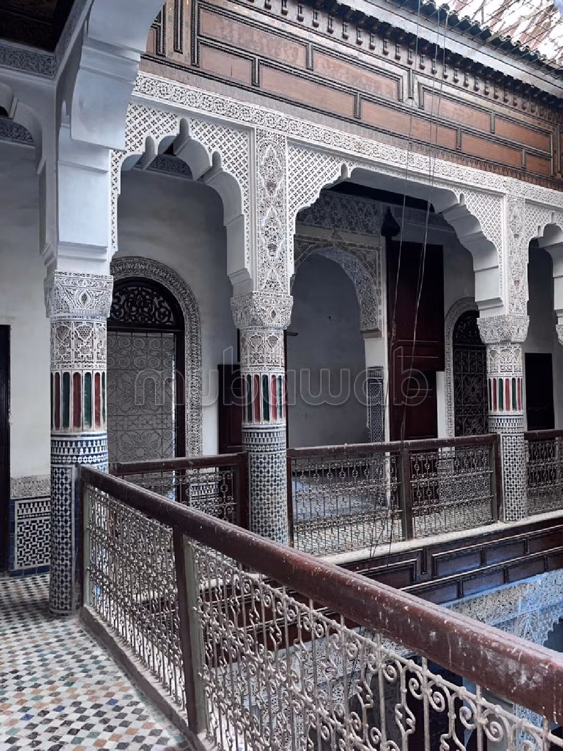 بيع منزل ب المدينة القديمة. المساحة 190 م². باب متين ، صالون مغربي.