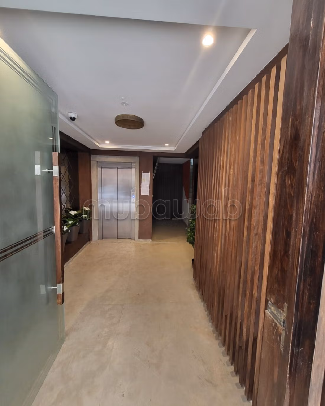 Appartamento in vendita a Izdihar. 8 locali spaziosi. 