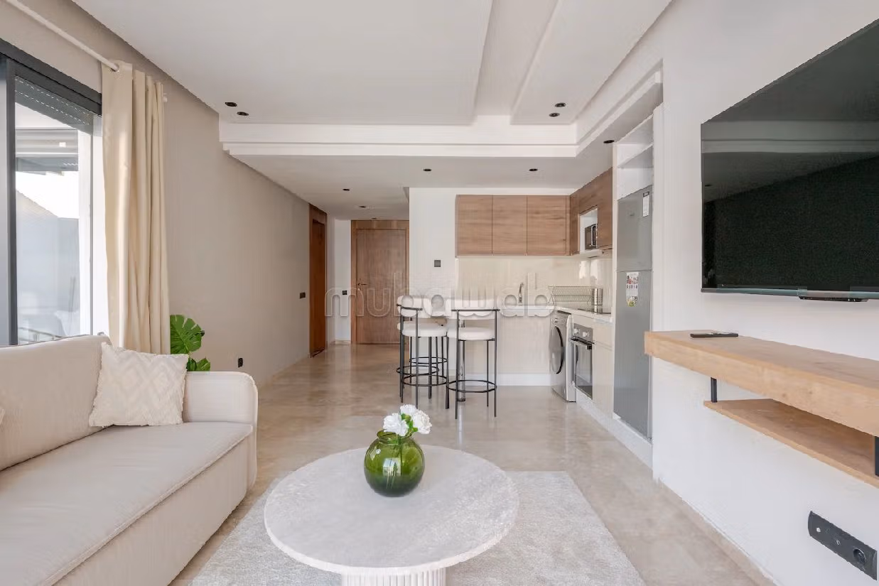 Apartment for rent in Triangle d'Or. Small area 75 m². Caretaker service available, General air conditioning