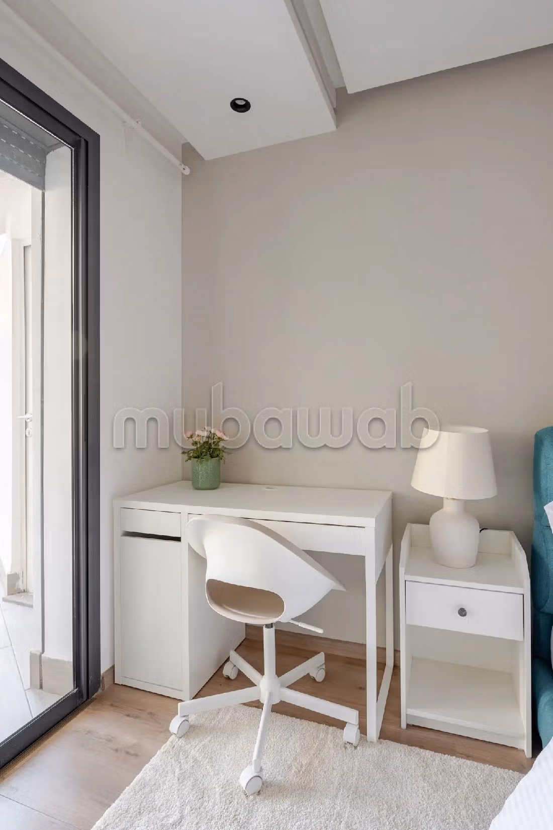 Apartment for rent in Triangle d'Or. Small area 75 m². Caretaker service available, General air conditioning