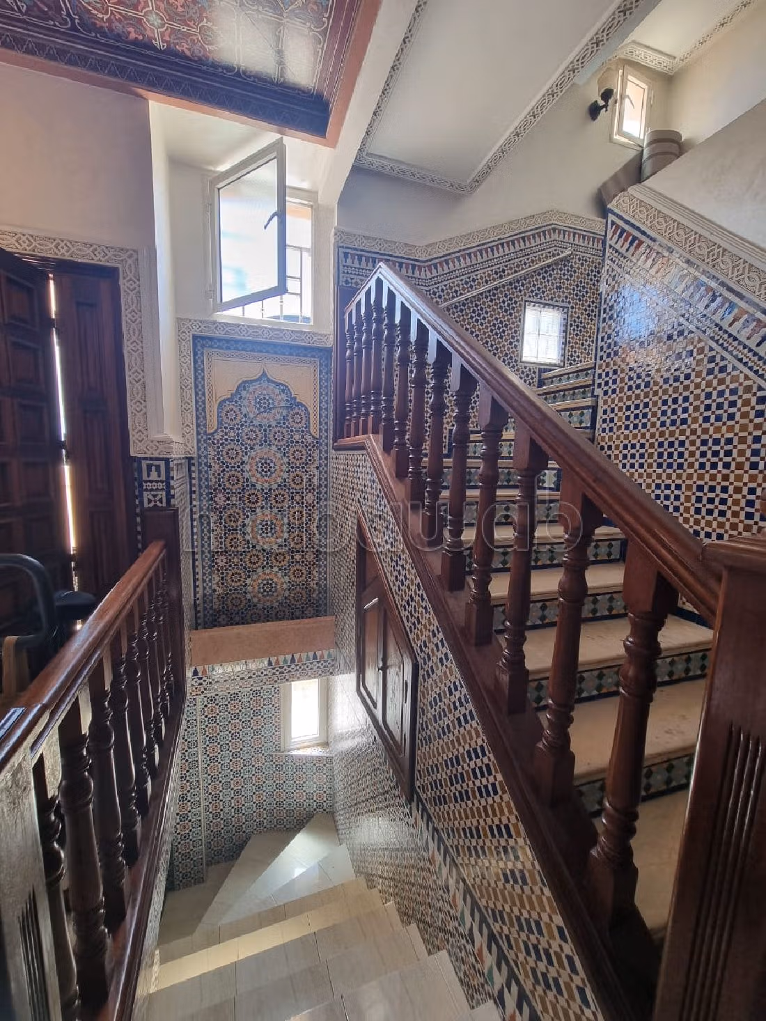 Villa à Vendre de 377m2 Hay Assil