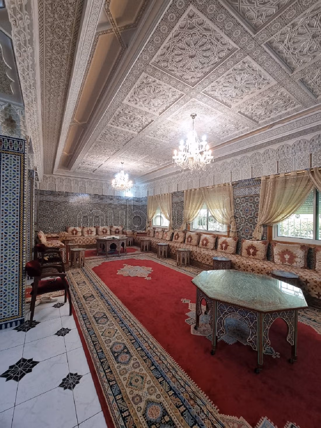 Villa à Vendre de 377m2 Hay Assil