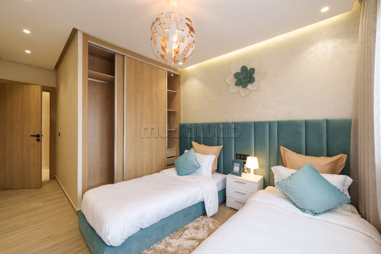 Find an apartment to buy. Large area 79 m². 