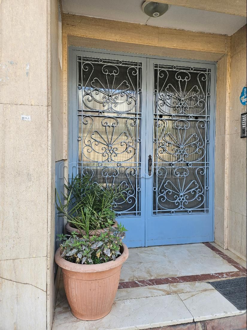 Apartment for sale in Maârif Extension. Small area 165 m². Residence with Caretaker. Mubawab
