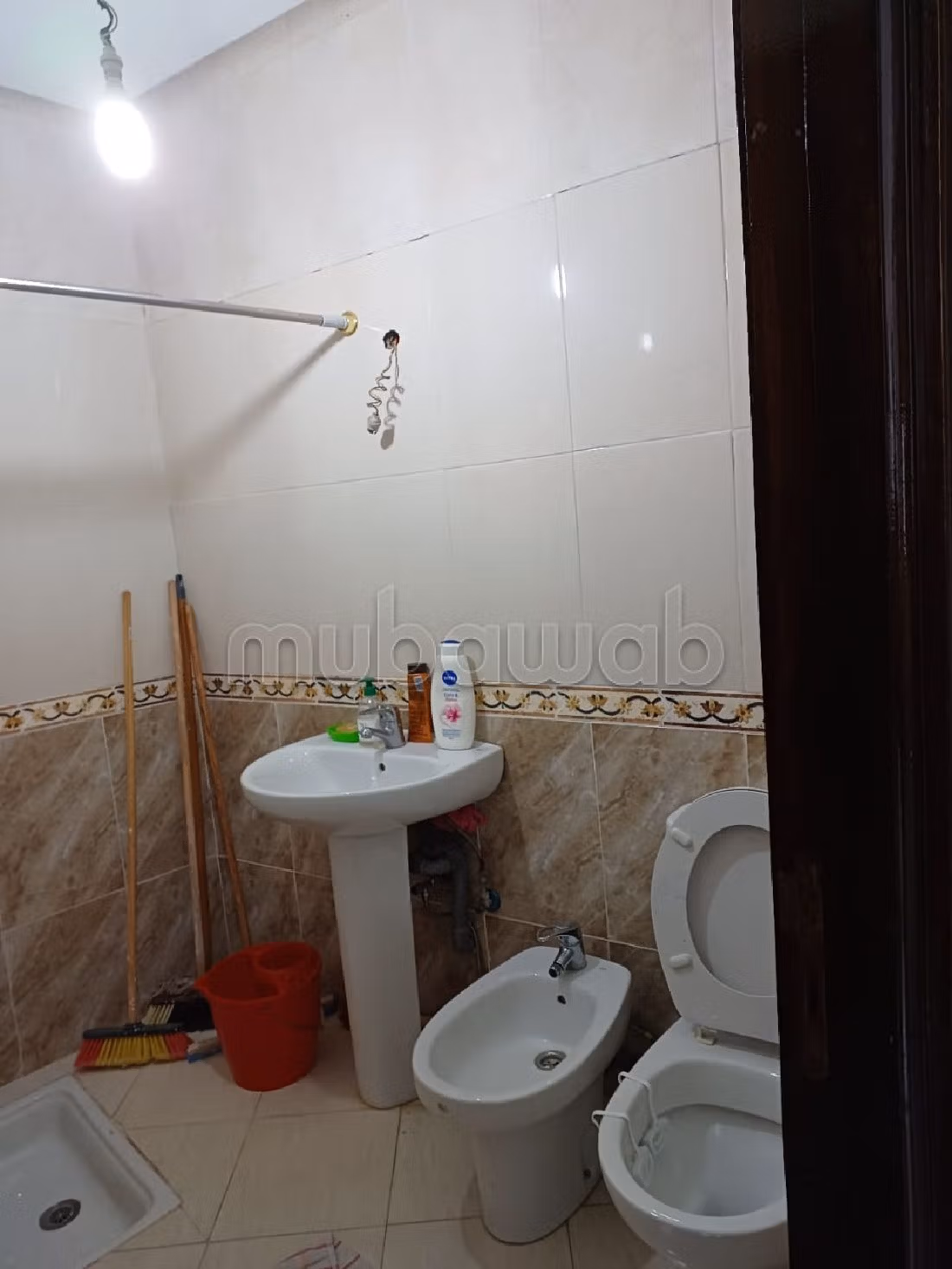 Bonito piso en venta en Garage Allal. 1 bonita habitación. Salón con decoración europea. 