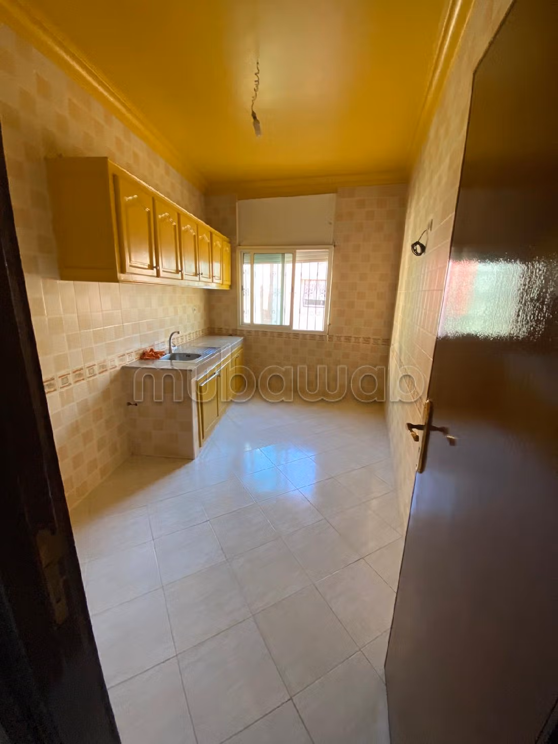 Bonito piso en venta en Garage Allal. 1 bonita habitación. Salón con decoración europea. 