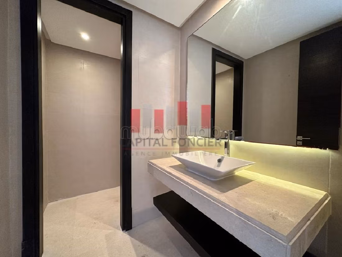 Appartement à louer à Gauthier. 3 chambres. Bien meublé