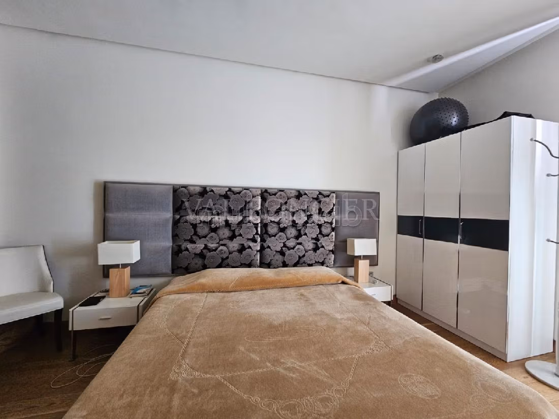 Location magnifique appartement meublé moderne avec balcon et vue mer à Anfa Place