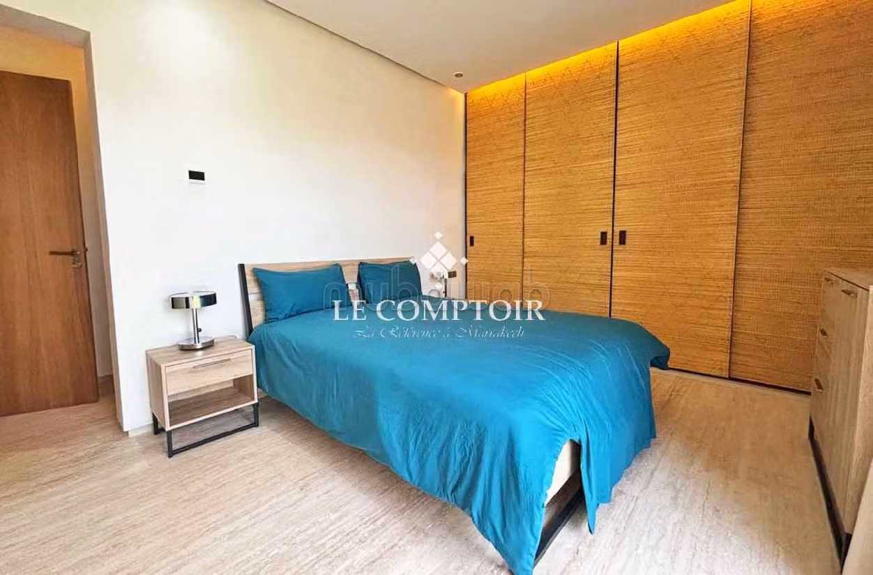 High quality villa for sale in Route Amizmiz. 4 large rooms. Furnishings. 