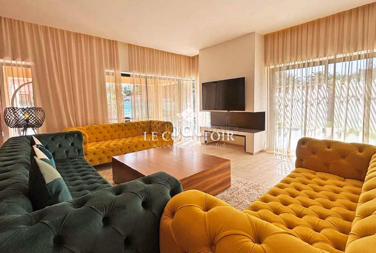 High quality villa for sale in Route Amizmiz. 4 large rooms. Furnishings. 