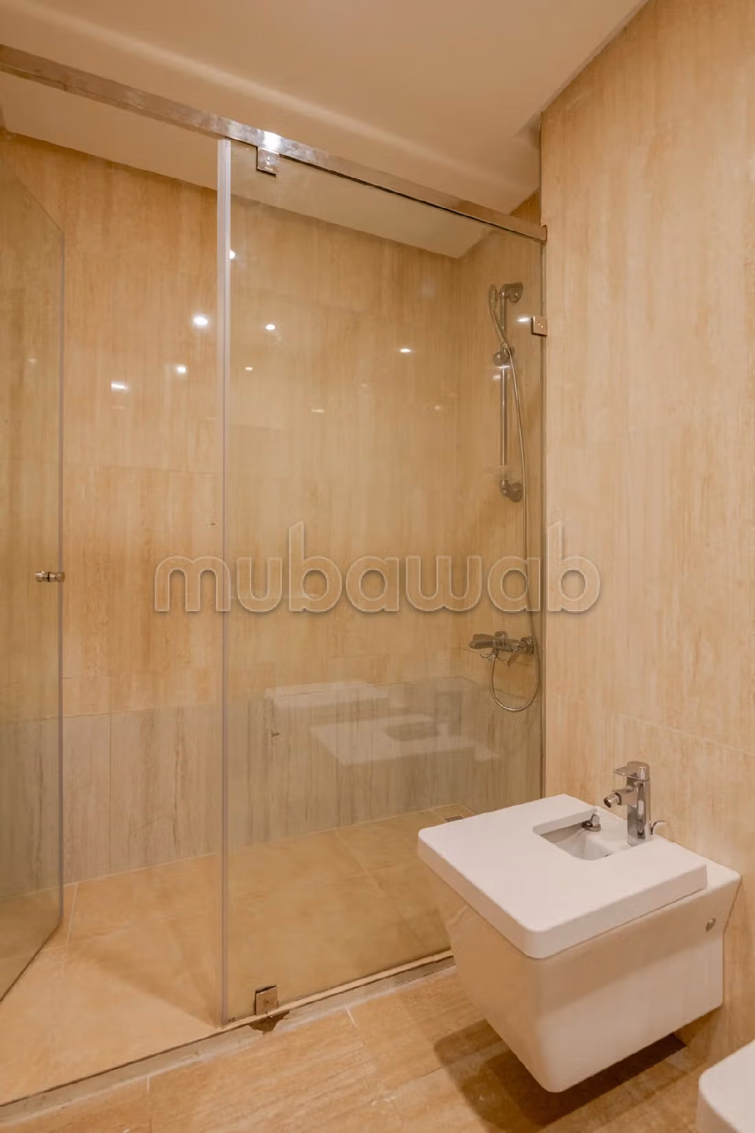 Appartementen te huur in Riyad. 3 Slaapkamers. Satellietschotel en beveiligingssysteem