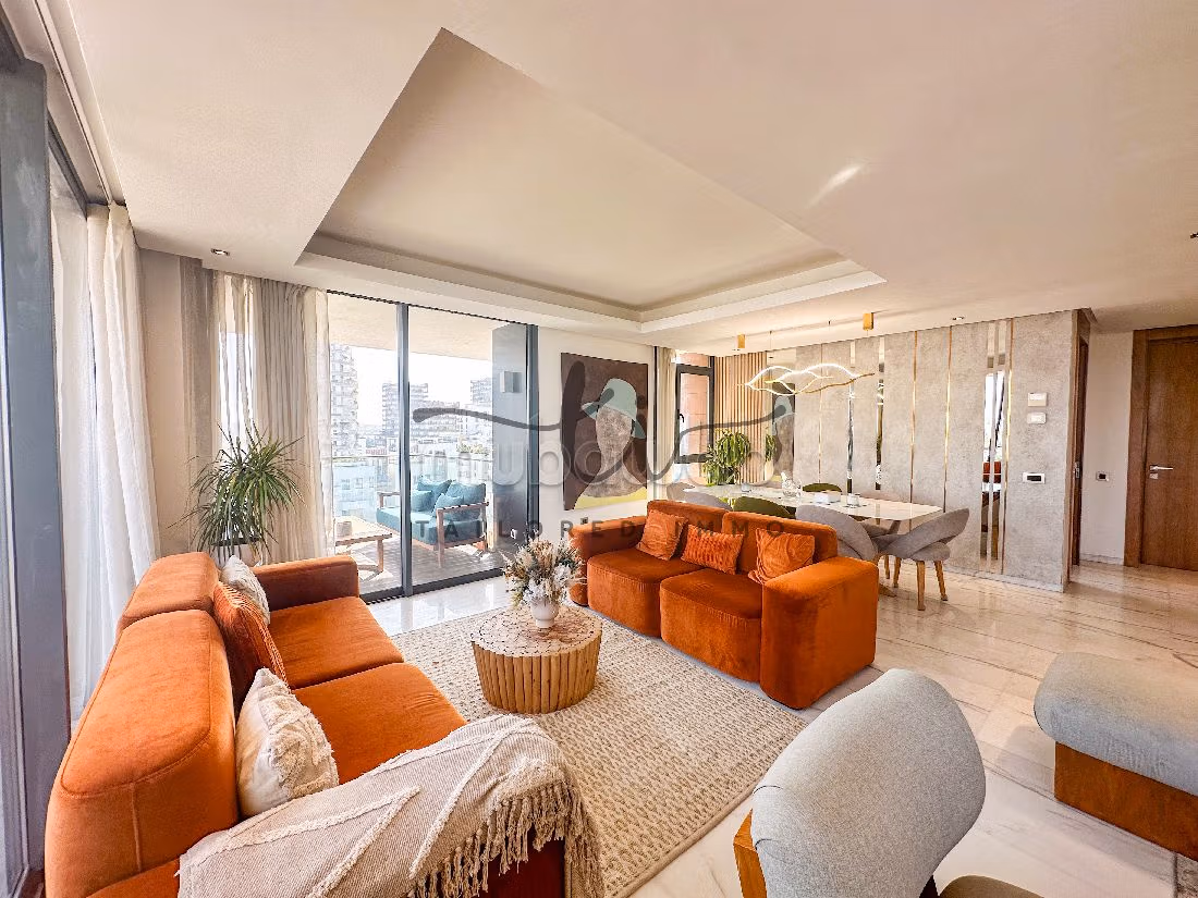 Piso en alquiler en Casablanca Finance City. 3 bonitas habitaciones. Armarios.