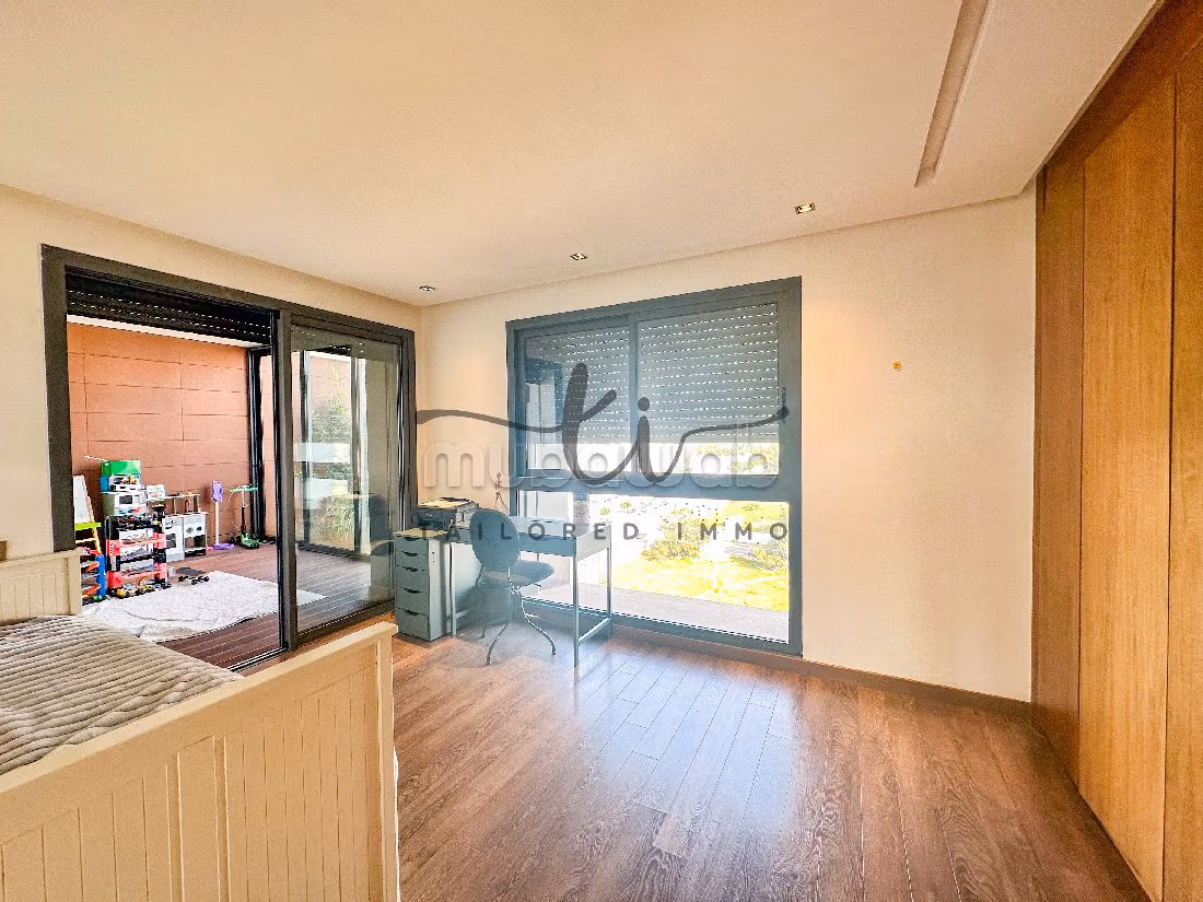 Piso en alquiler en Casablanca Finance City. 3 bonitas habitaciones. Armarios.