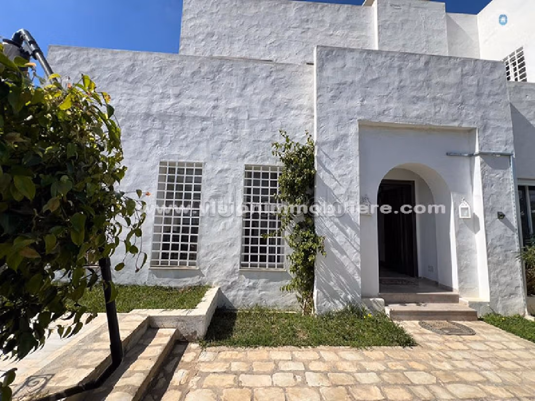 Magnifica villa in vendita a Hammamet Sud. 6 camere da letto. ammobiliato. 