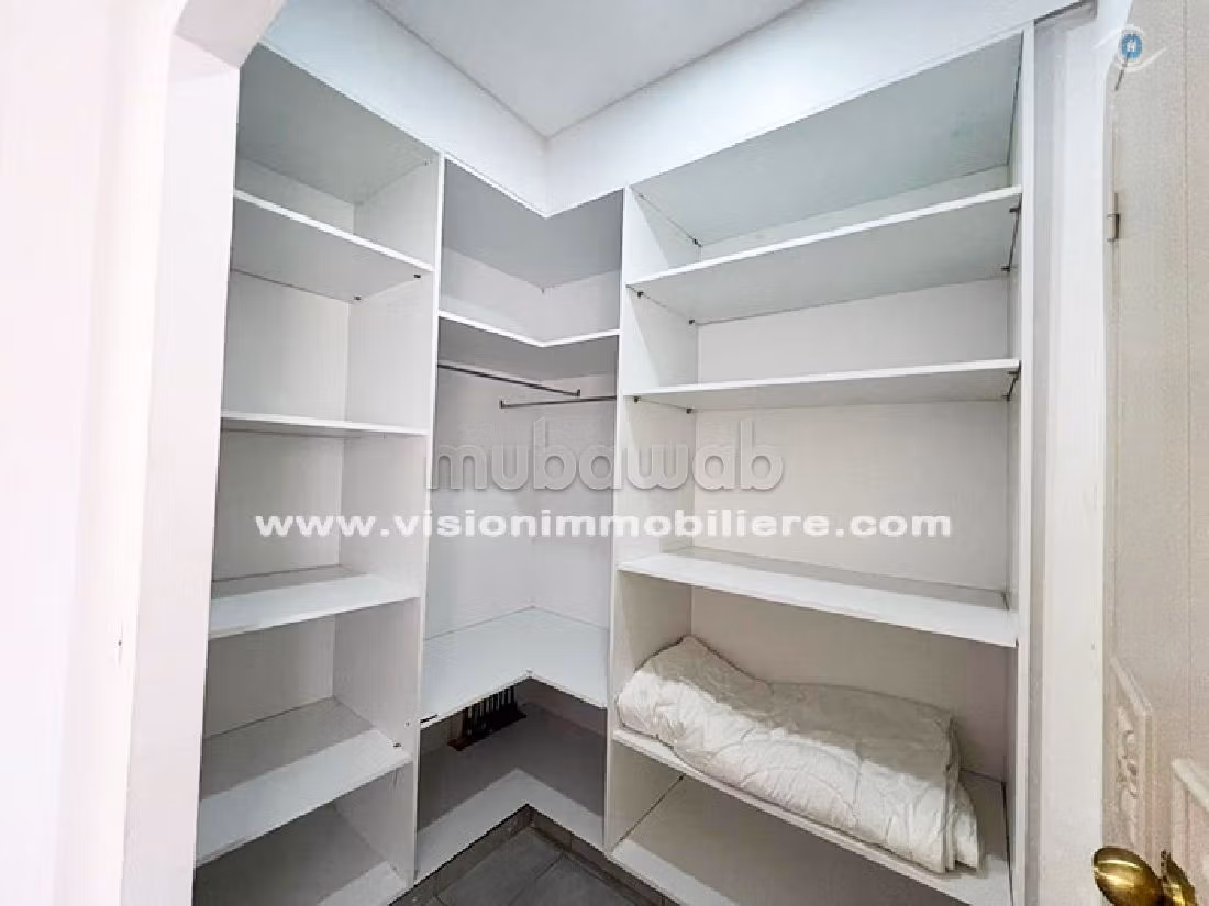 Magnifica villa in vendita a Hammamet Sud. 6 camere da letto. ammobiliato. 