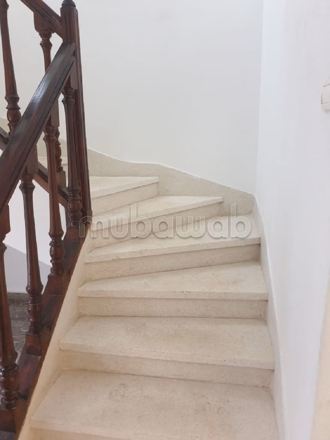 فيلا رائعة للبيع -بحي السلام -السيال. 6 قطع رائعة. حديقة وشرفة.