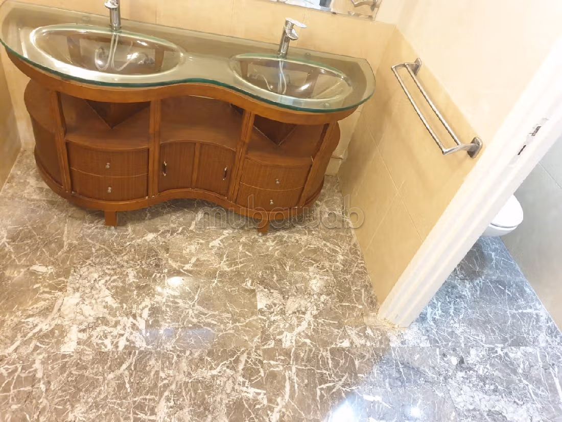 فيلا رائعة للبيع -بحي السلام -السيال. 6 قطع رائعة. حديقة وشرفة.