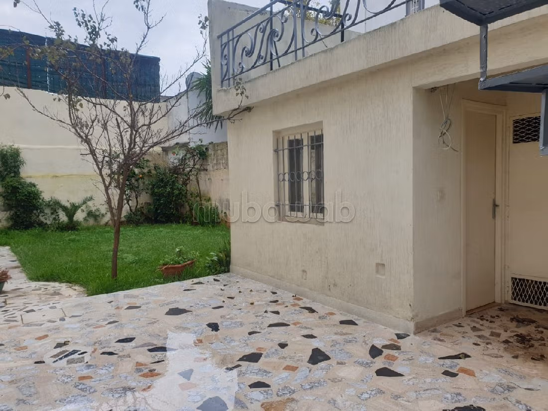 فيلا رائعة للبيع -بحي السلام -السيال. 6 قطع رائعة. حديقة وشرفة.