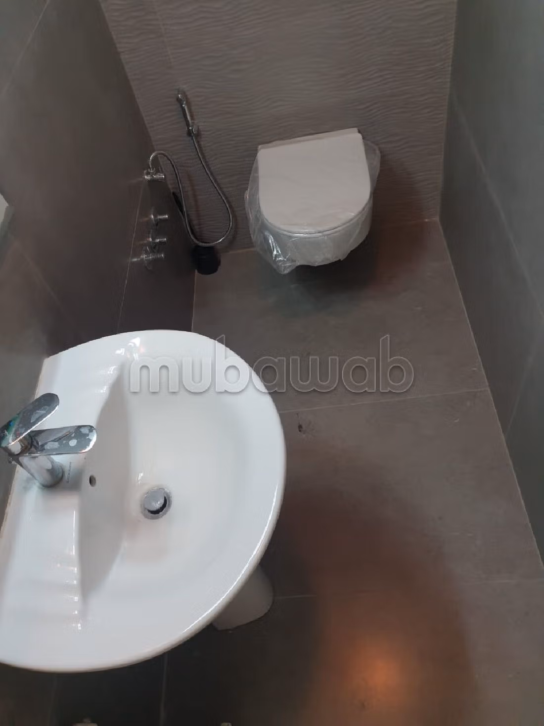 فيلا رائعة للبيع -بحي السلام -السيال. 6 قطع رائعة. حديقة وشرفة.