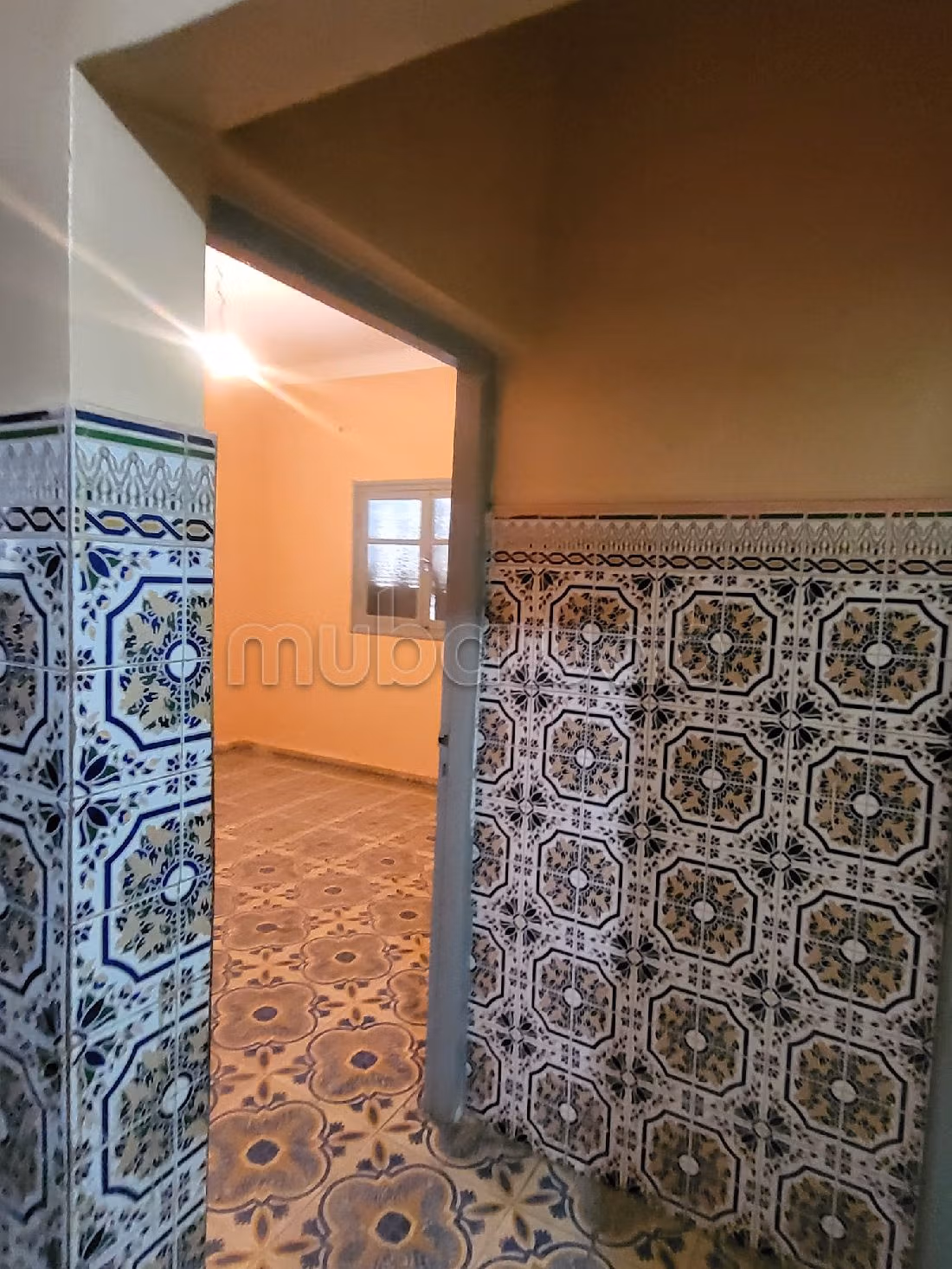 House to buy. 3 rooms. Furnished Moroccan living room. 