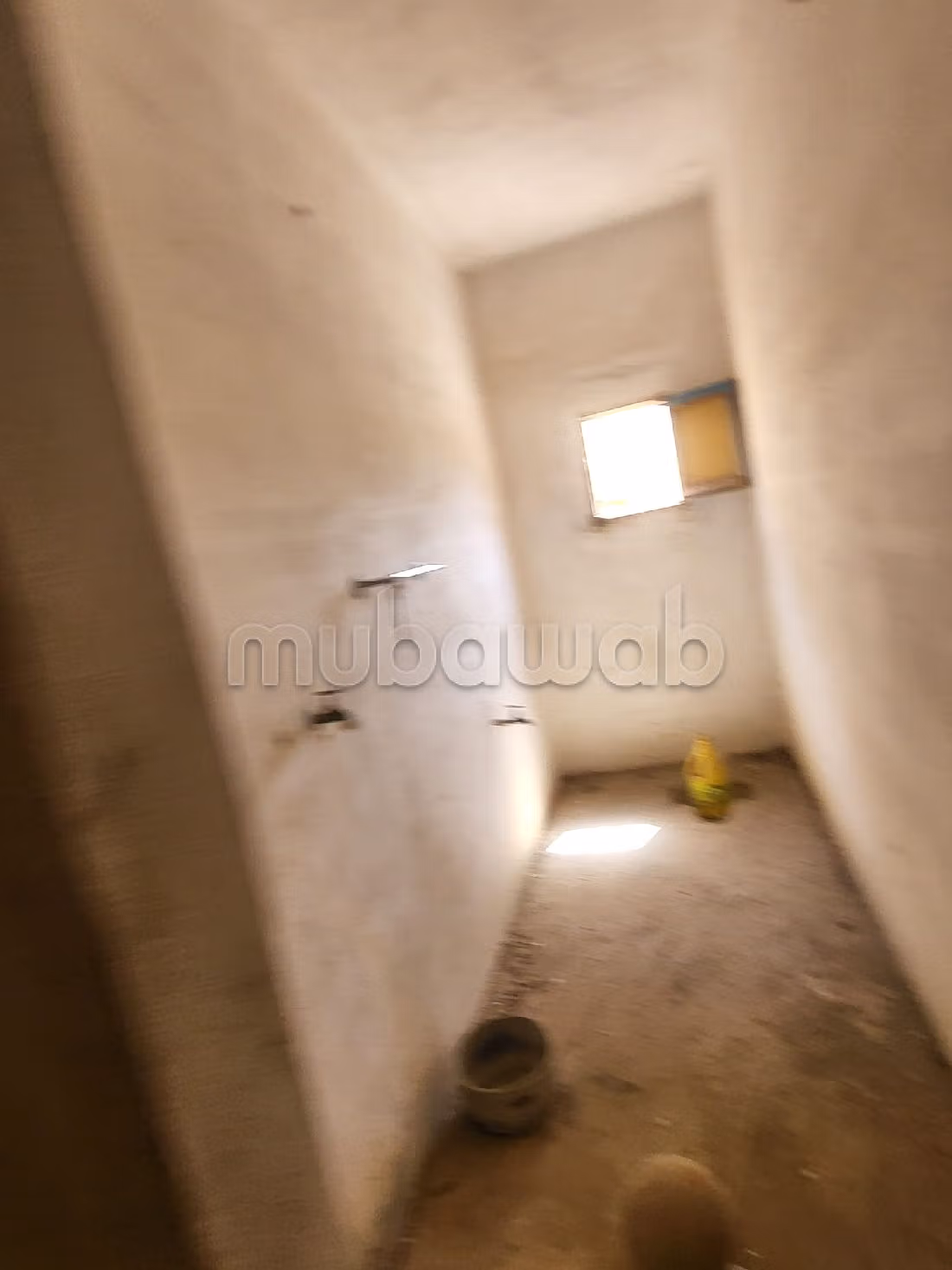 House to buy. 3 rooms. Furnished Moroccan living room. 