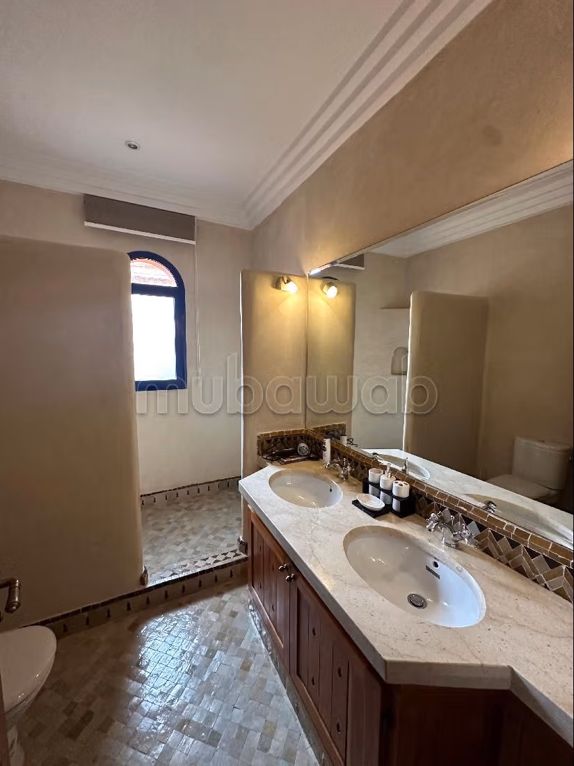 Bellissima casa in vendita a Amerchich. 2 ampi locali. ammobiliato.