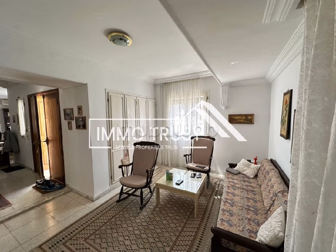 Eccezionale residenza di lusso in vendita a La Marsa. 5 locali spaziosi. Giardino, terrazzo. 