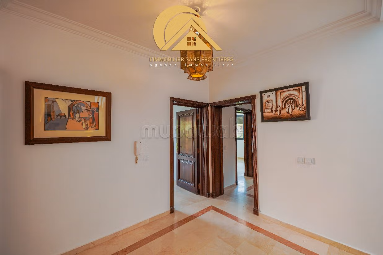 Villa vide à vendre, piscine jardin privés, Targa