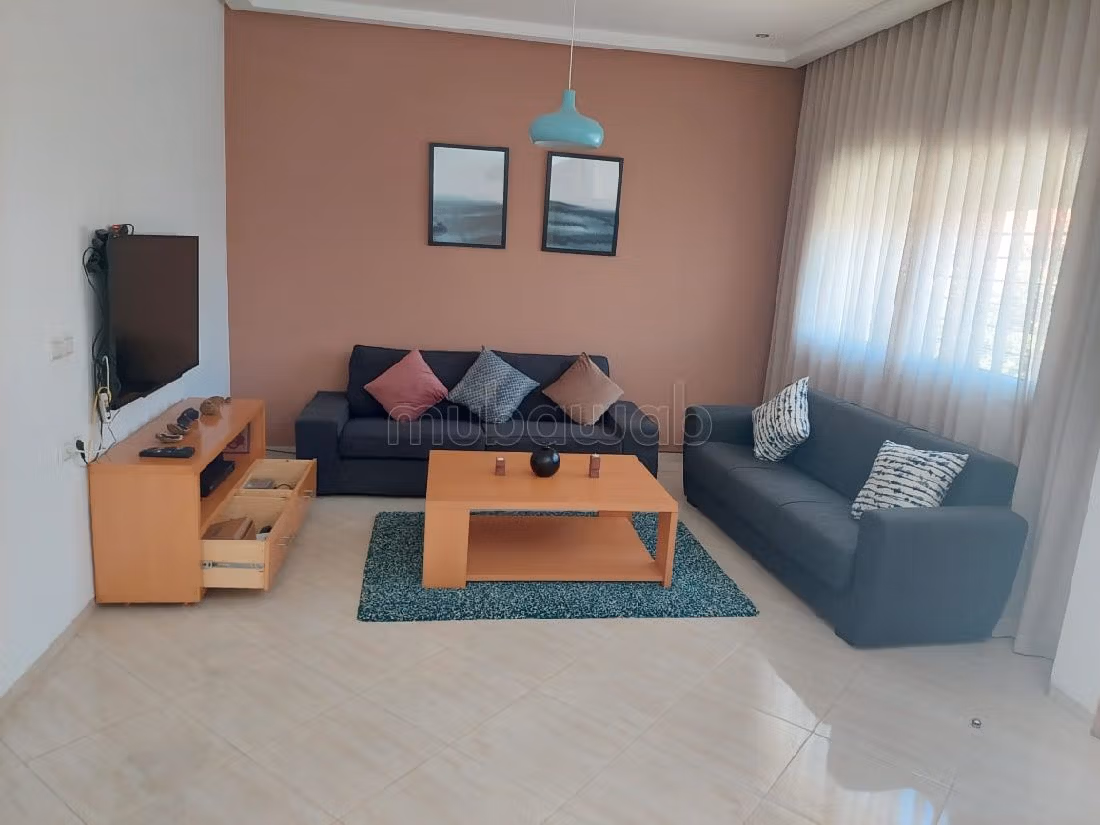 Fabulous villa for sale in El Hadadda. Area 250 m². Typical Moroccan living room, secured residence. 