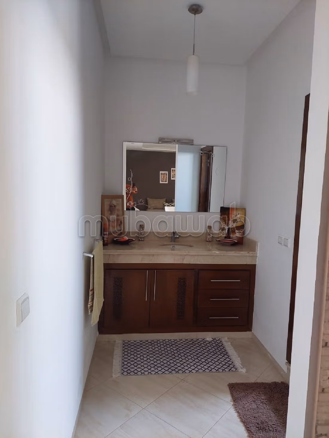 Fabulous villa for sale in El Hadadda. Area 250 m². Typical Moroccan living room, secured residence. 