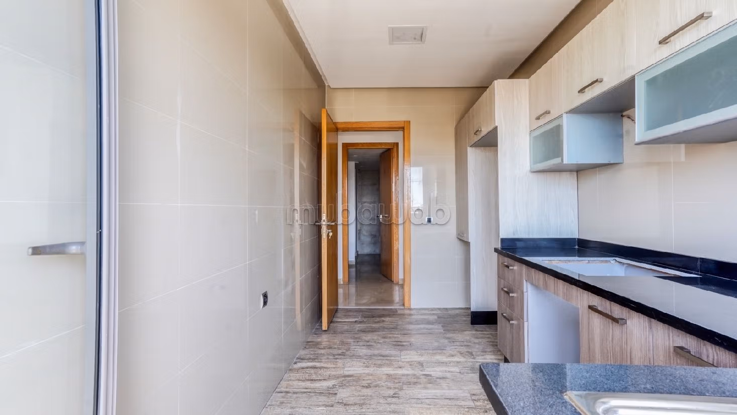 Lovely apartment for rent in Palmier. 4 comfortable rooms. Double glazed windows and reinforced door.