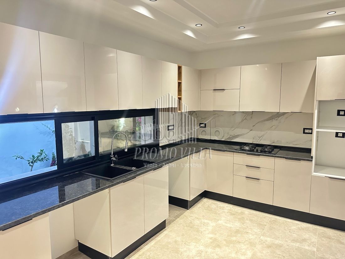 a charming single storey villa with swimming pool