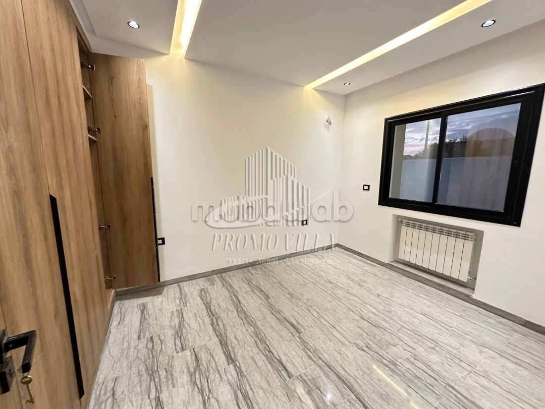 a charming single storey villa with swimming pool