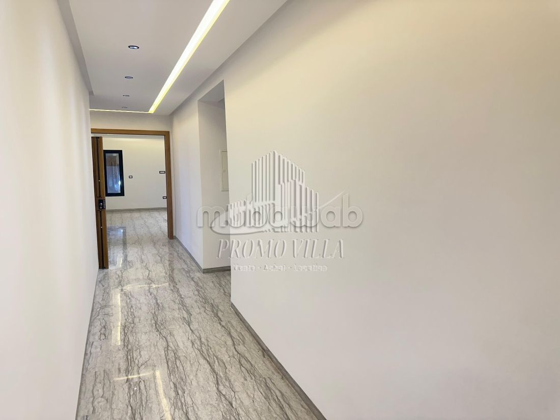 a charming single storey villa with swimming pool