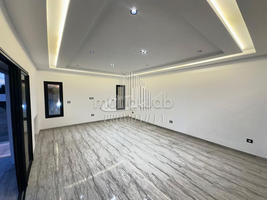 a charming single storey villa with swimming pool