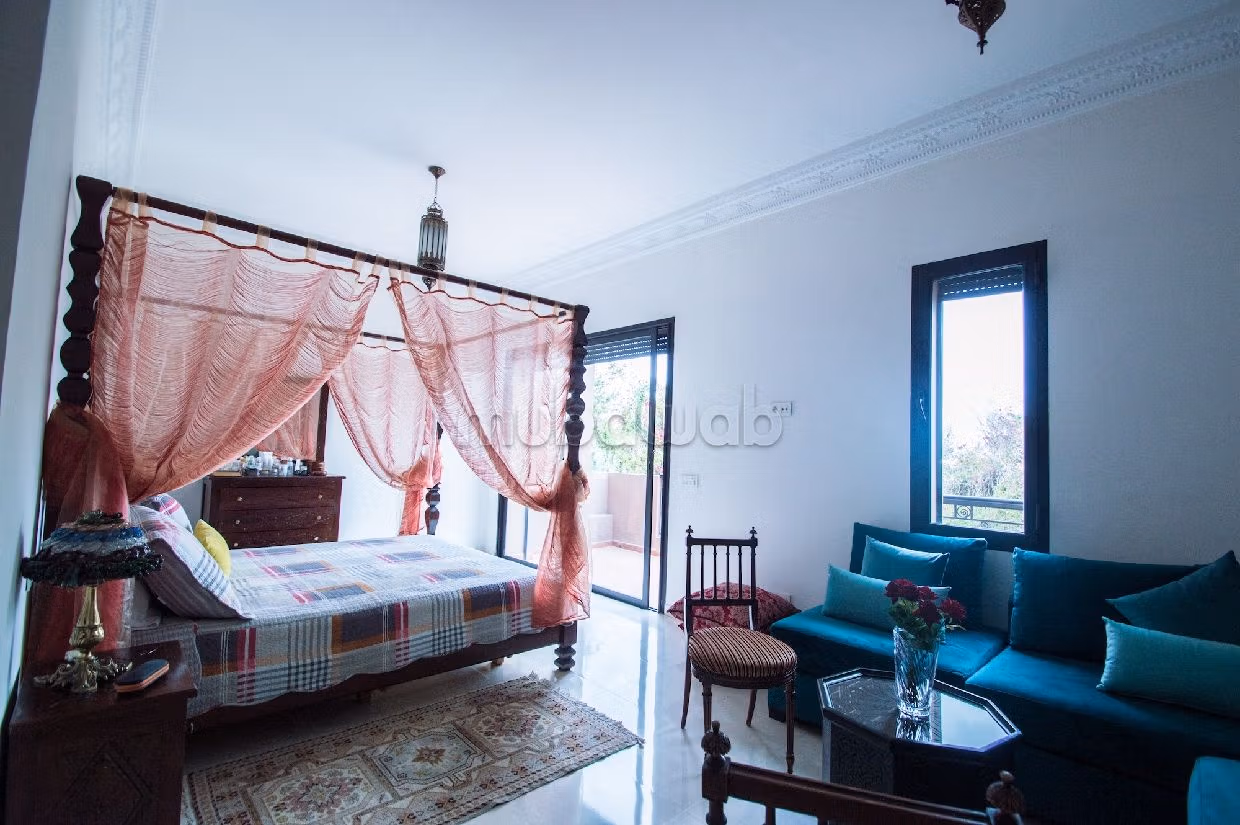 Te koop: villa's en luxe woningen in Michouar. 9 Ruimtes. Met zwembad en airconditioning. 