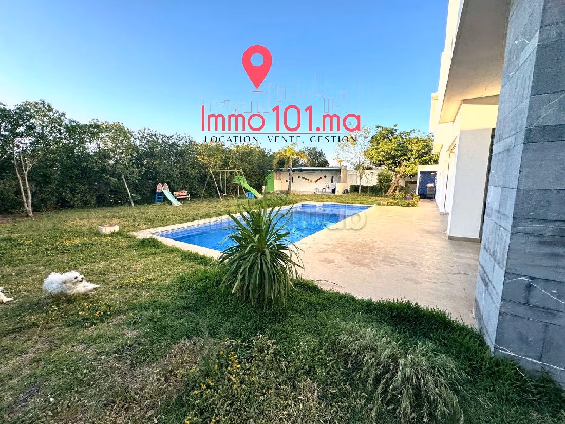 Luxury Villa for sale. 4 lovely rooms. General Satellite Dish, Secured neighbourhood. 