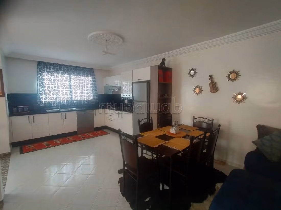 Splendida casa in vendita a Riad Salam. 7 locali. Posto auto e terrazzo. 