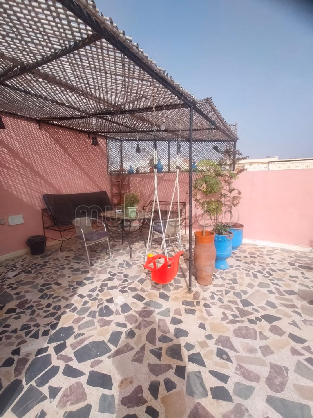 Splendida casa in vendita a Riad Salam. 7 locali. Posto auto e terrazzo. 