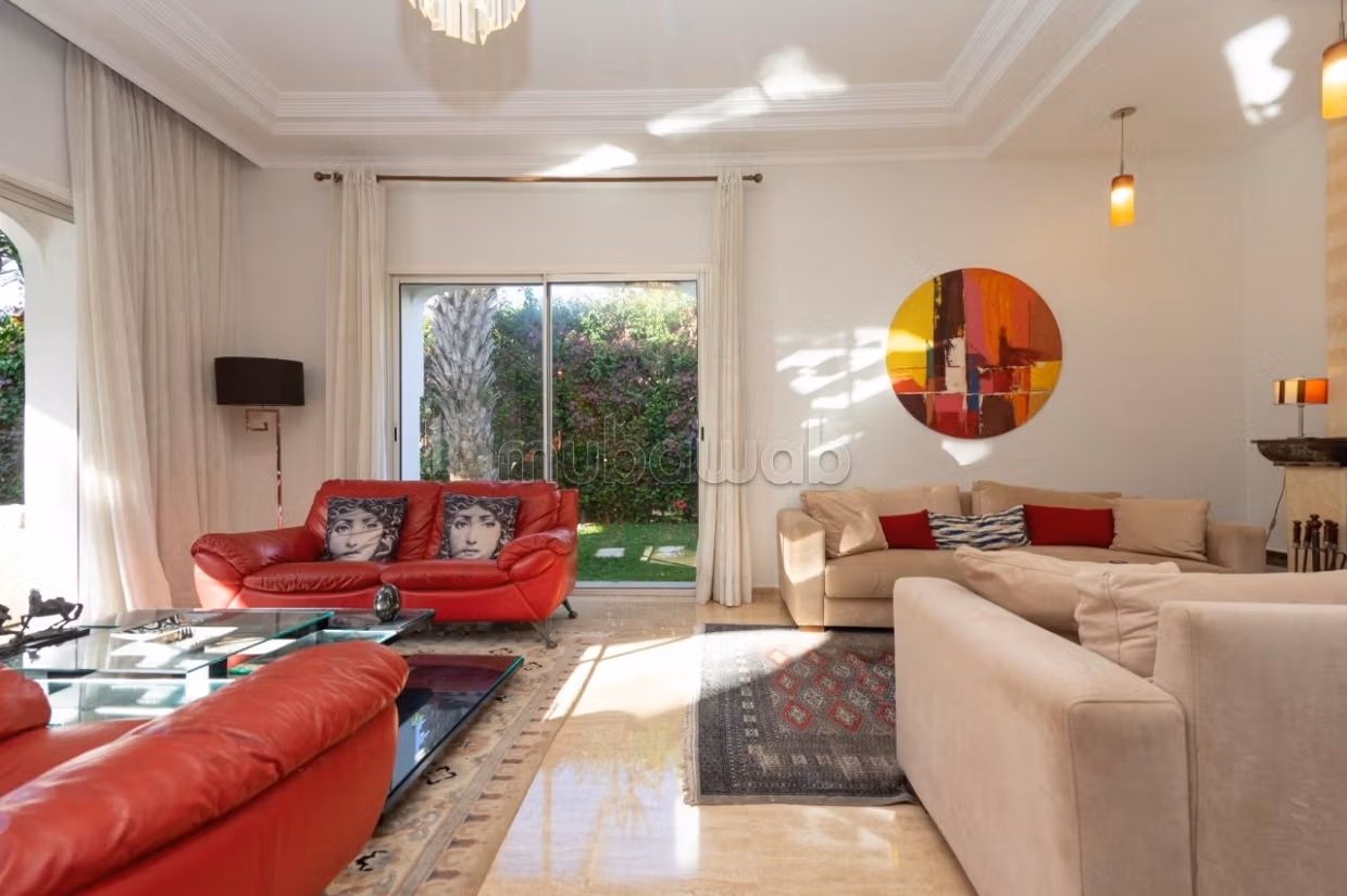 Villa di lusso in affitto a Ain Diab. 4 locali spaziosi. Piscina e servizio di concierge