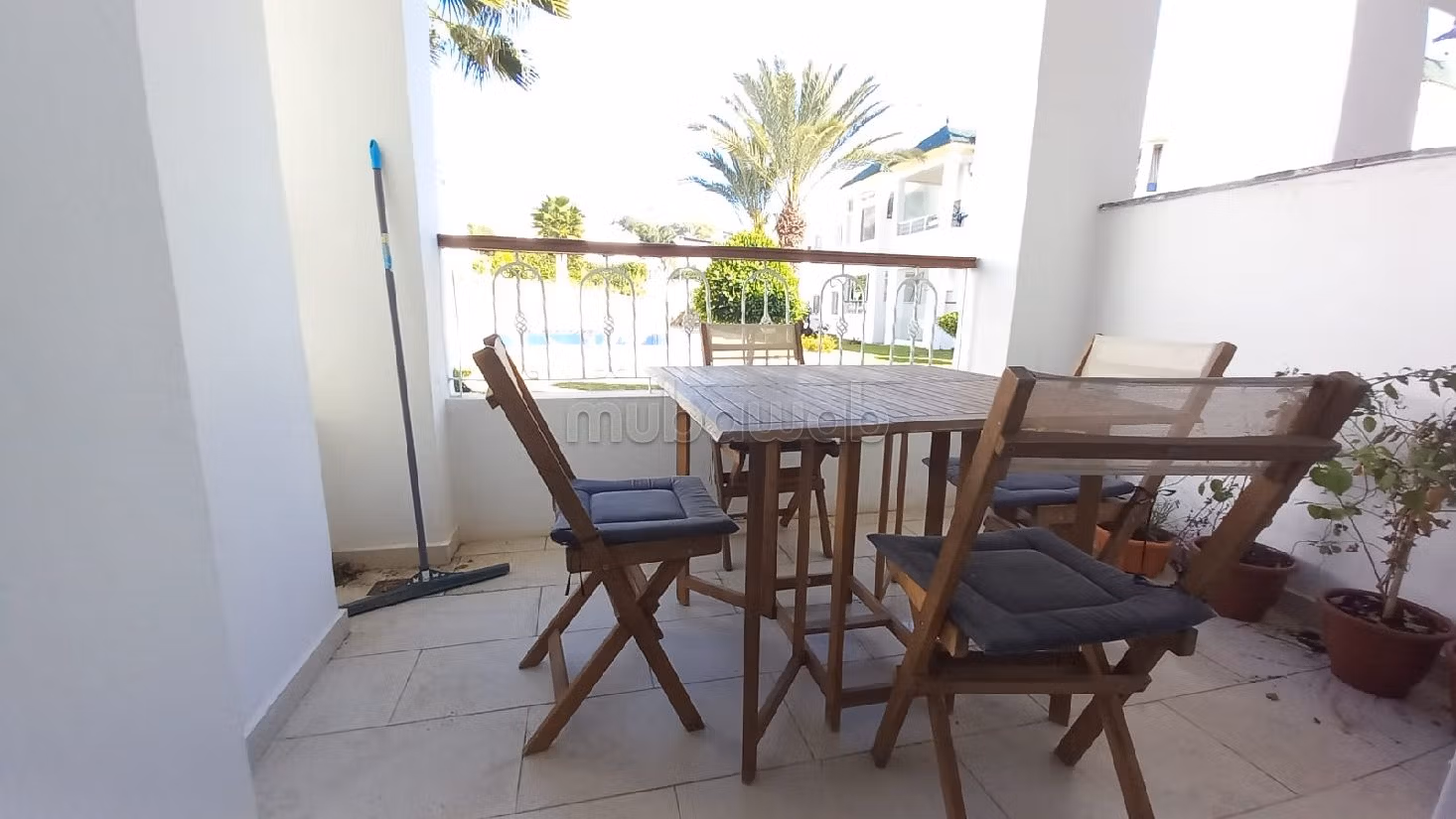 Encuentra un piso en alquiler en Californie. 3 bonitas habitaciones. Bien amueblado. 