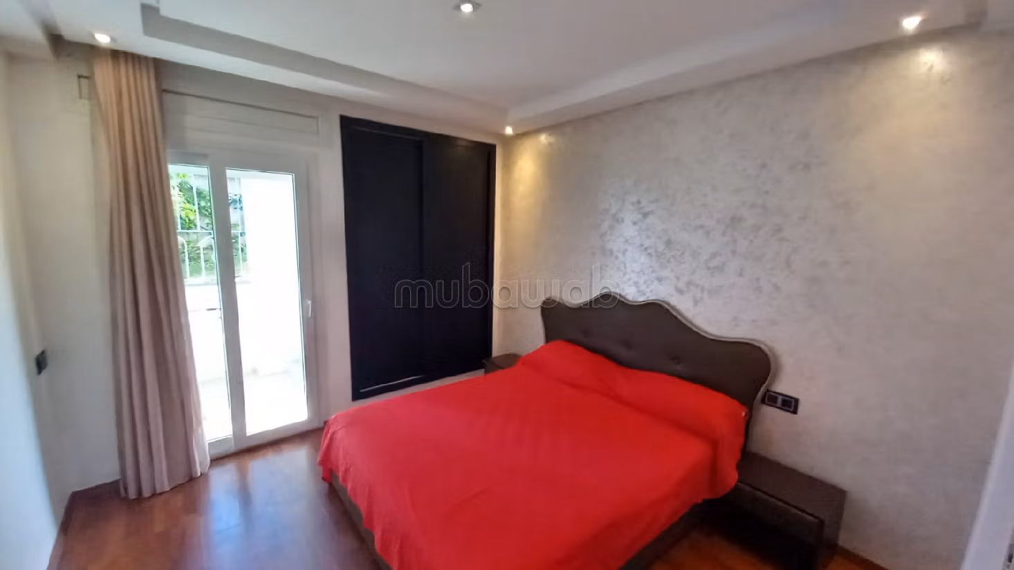 Encuentra un piso en alquiler en Californie. 3 bonitas habitaciones. Bien amueblado. 