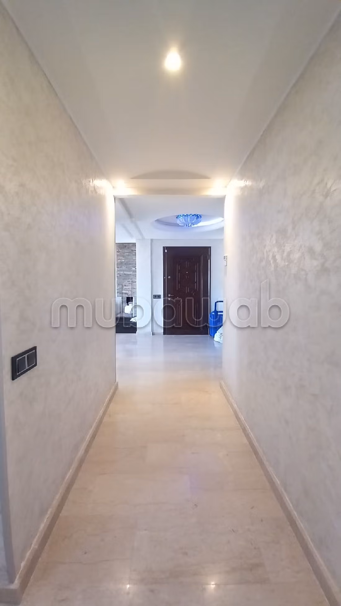 Encuentra un piso en alquiler en Californie. 3 bonitas habitaciones. Bien amueblado. 