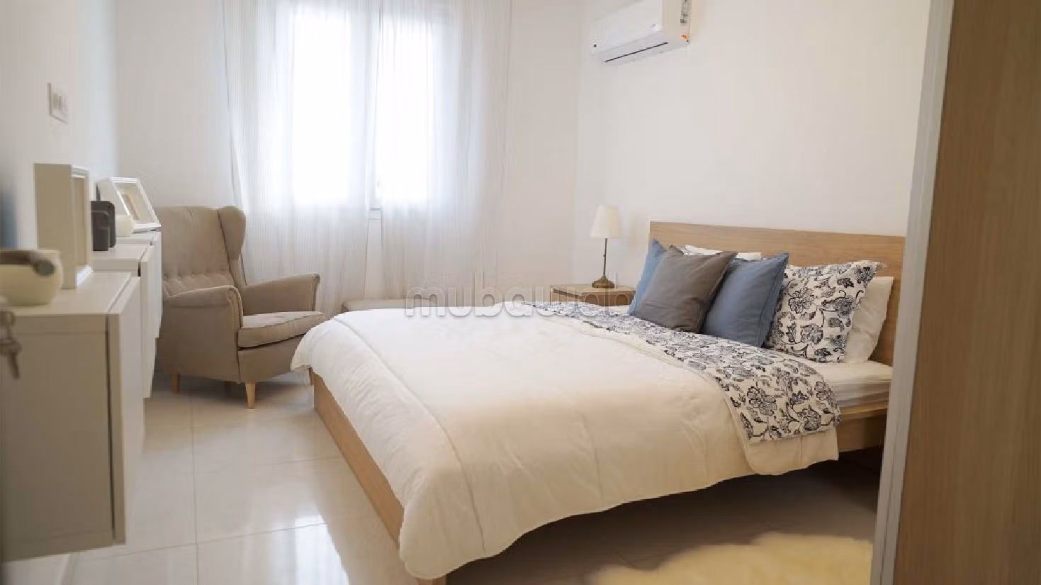 Apartment for sale in Tanja Balia. 3 lovely rooms. Quiet sorroundings with mountain view, reinforced door. 