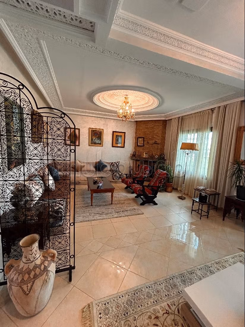 Villa en vente quartier moujahidine