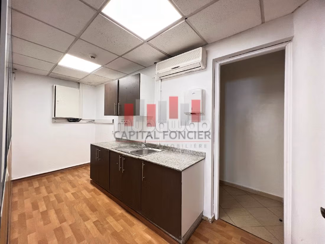 Plateau bureau de 220m2 à la location Gauthier immeuble pro